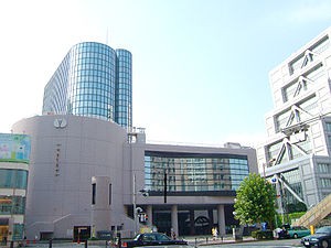 青山劇場・青山円形劇場